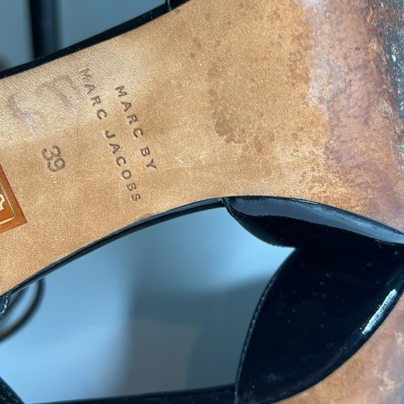 Marc by Marc Jacobs Sz 39 Black Patent Leather Double Ankle Strap Heels Pumps - Picture 11 of 12